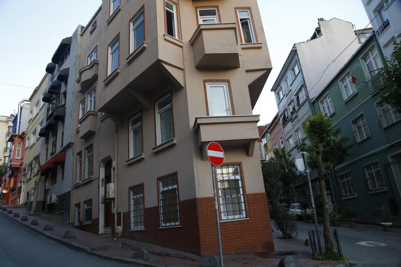 Unique And Central Istanbul Experience Taksim ภายนอก รูปภาพ